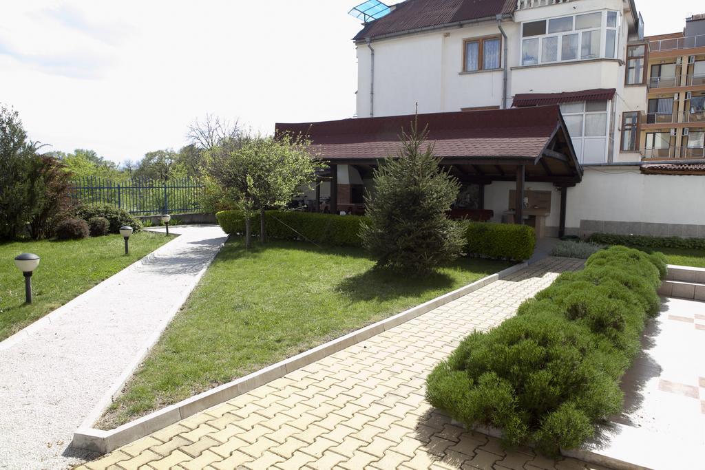 היסריה Spa Villa Crystal מראה חיצוני תמונה
